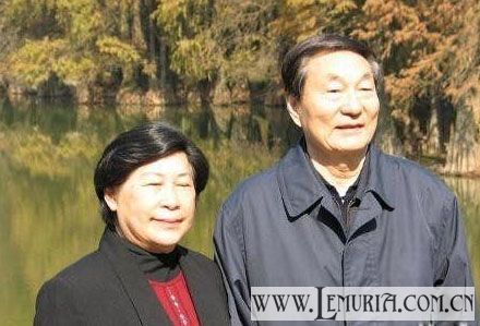 晚年照.jpg