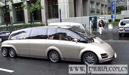 传说中的8轮房车.jpg